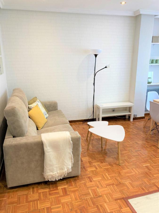 Tranquilidad Y Cercania. Wifi. Parking Incluido! Oviedo Bagian luar foto